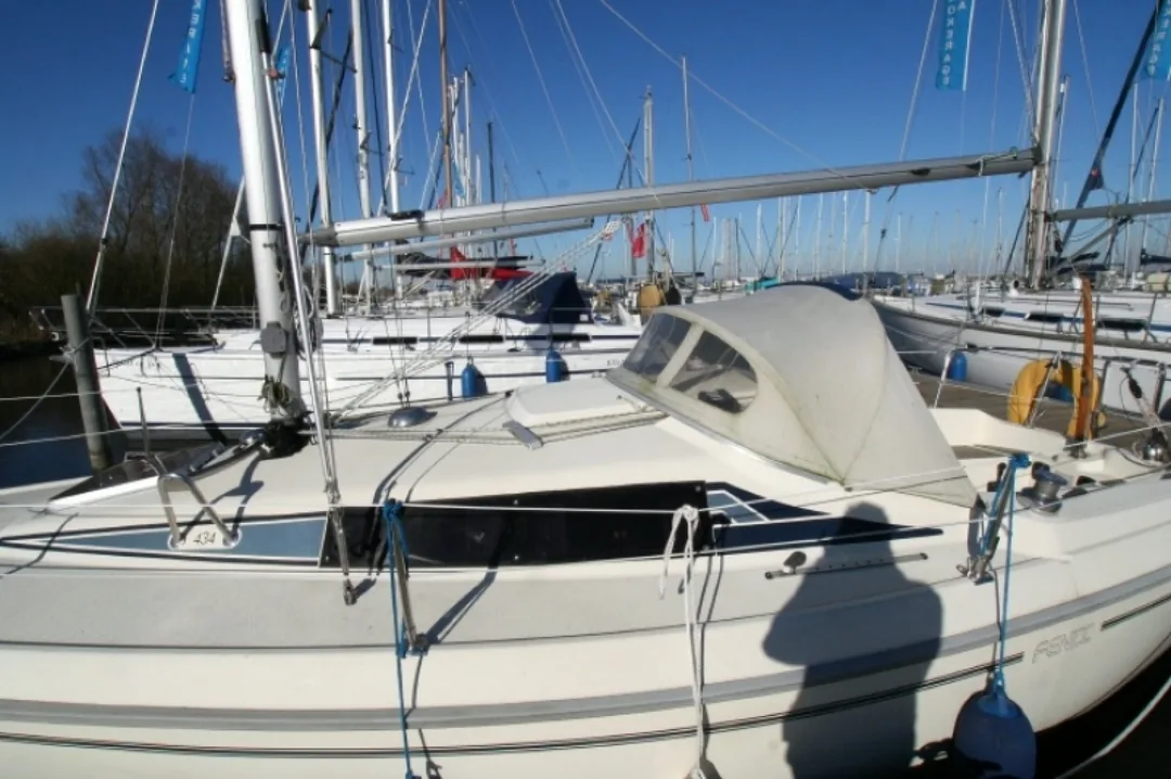 FENIX sailing