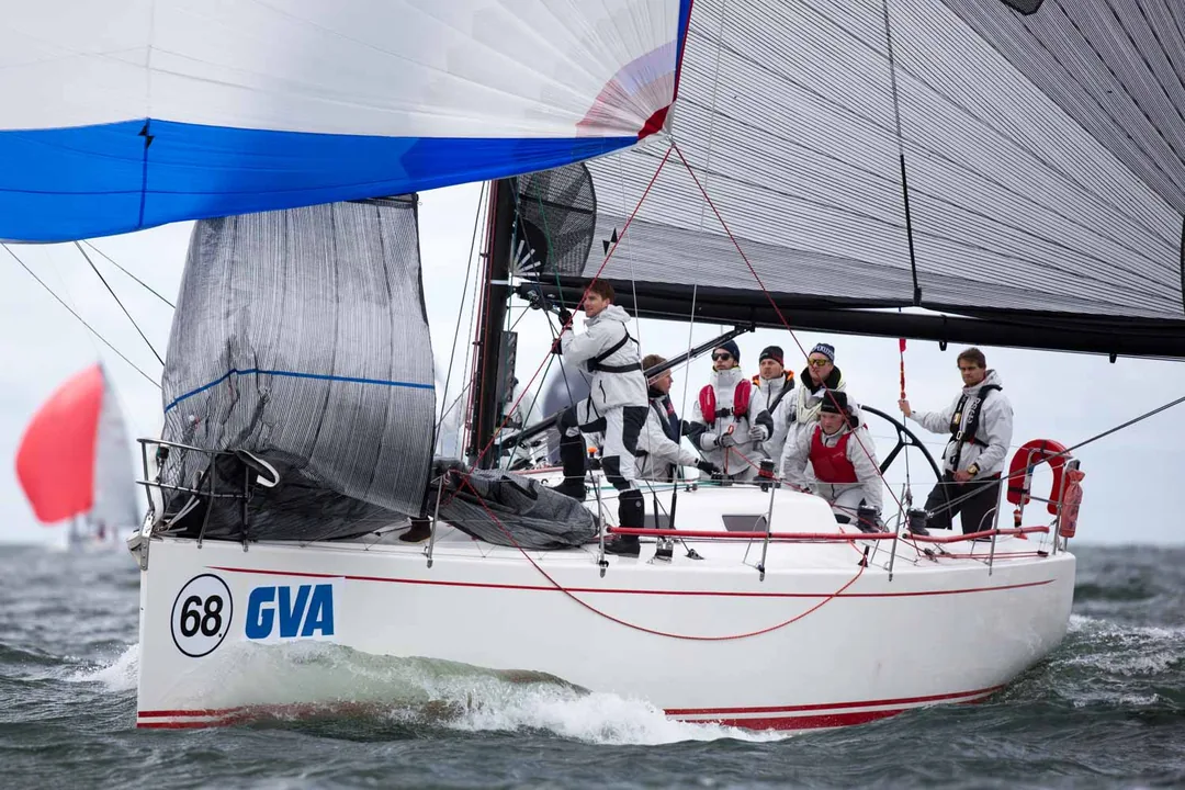 SINERGIA 40 sailing