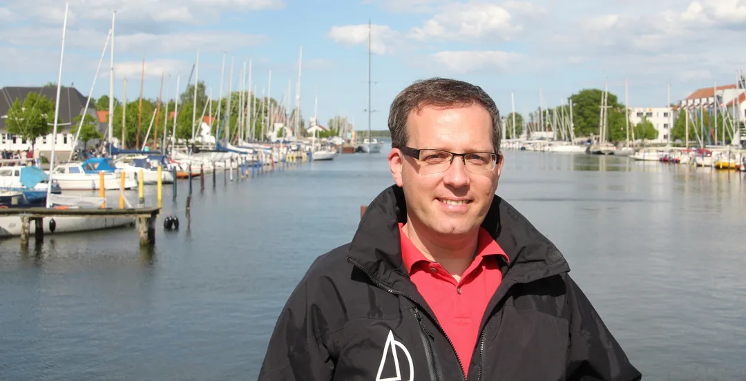 DEHLER 42 sailing
