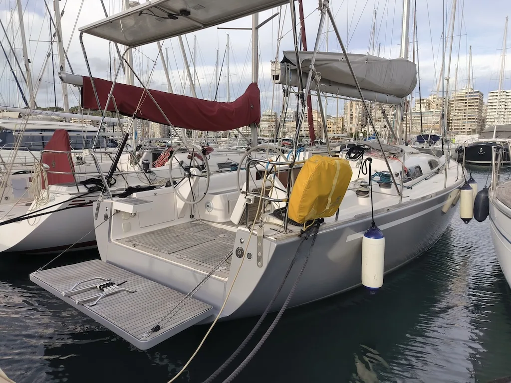 SALONA 41 sailing