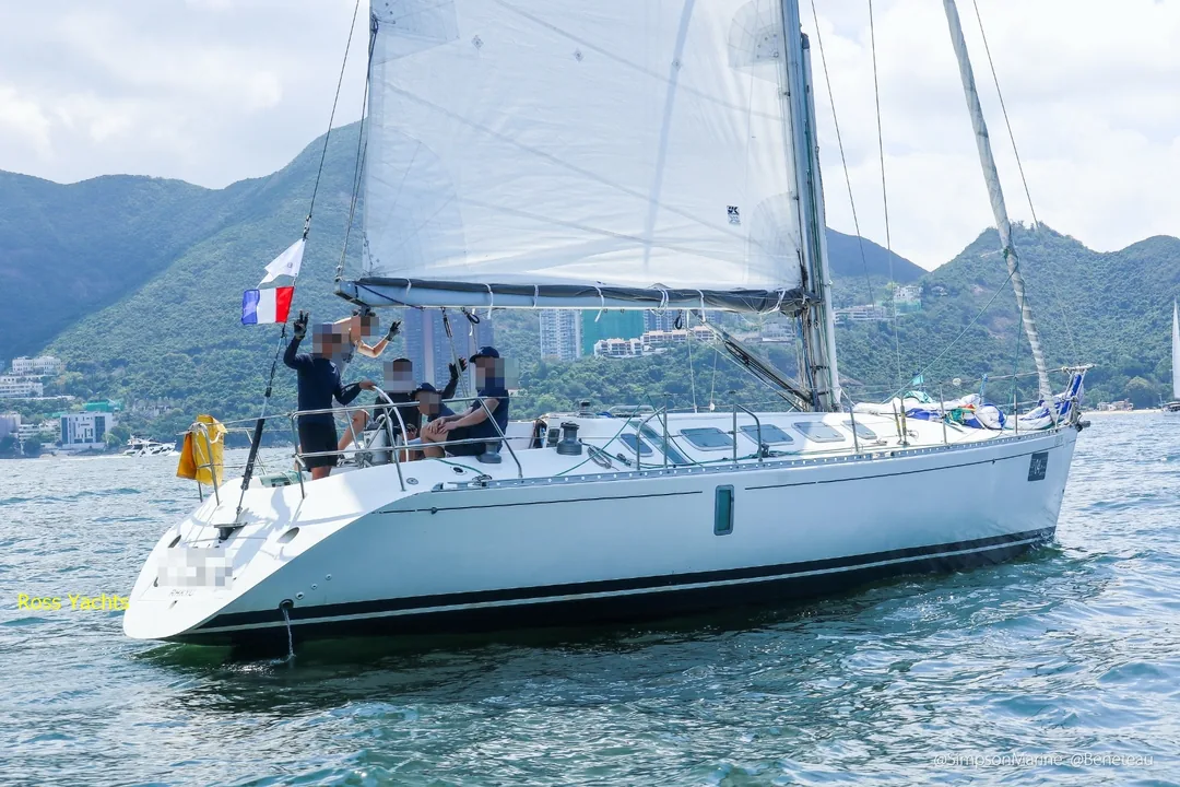 FIRST 41S5 sailing
