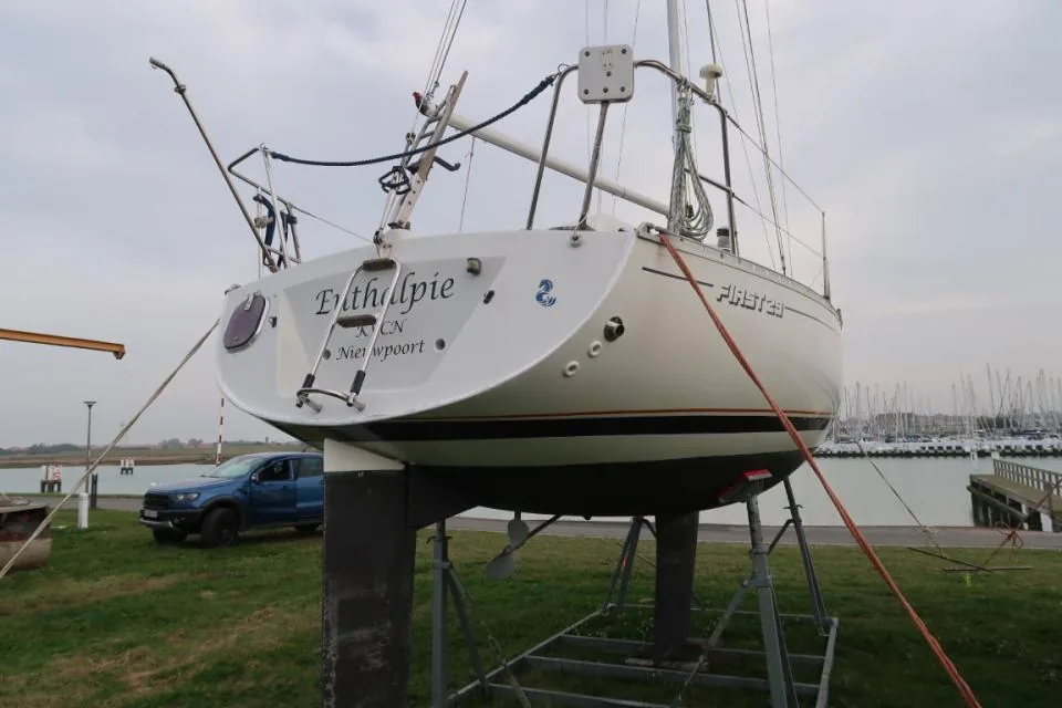 FIRST 29 sailing