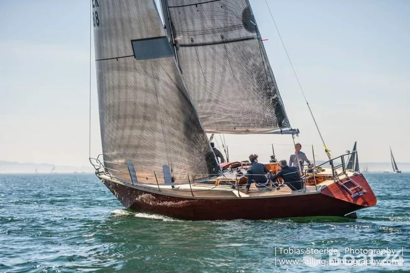 ONE TON sailing