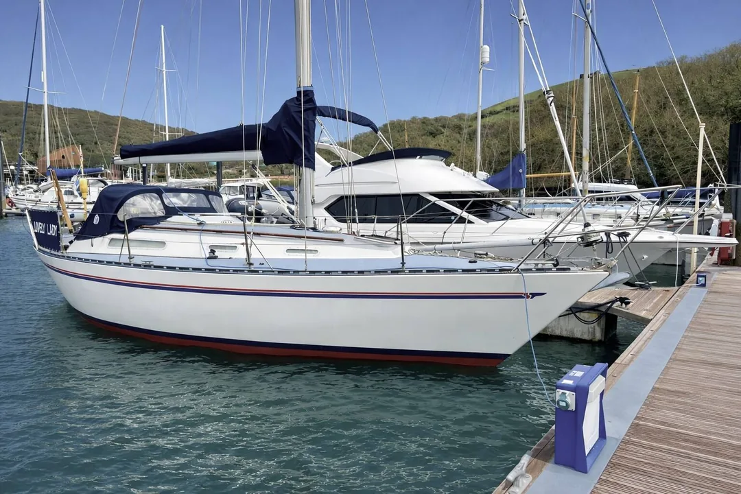 SADLER 32 sailing