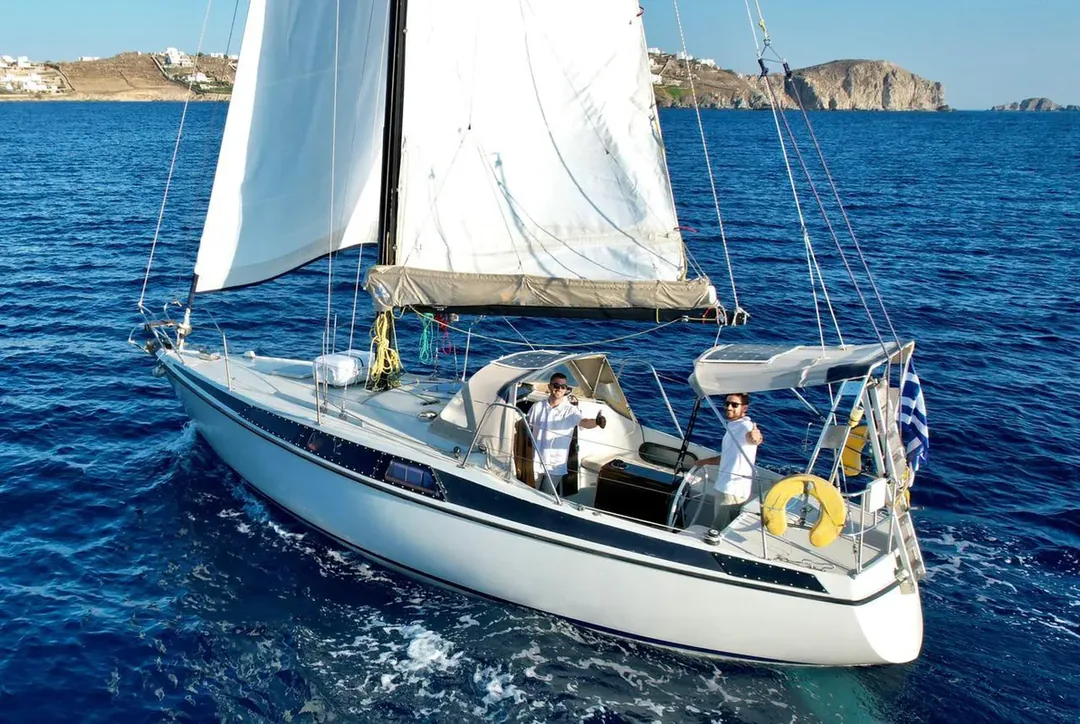 MAXI 95 sailing