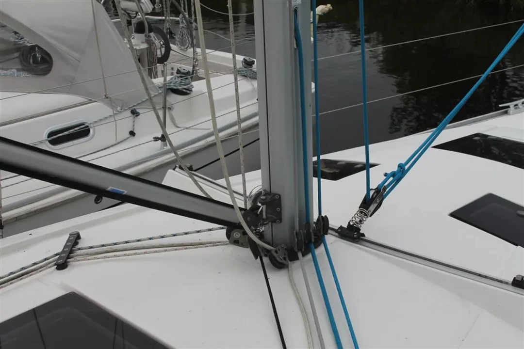 HANSE 350 sailing