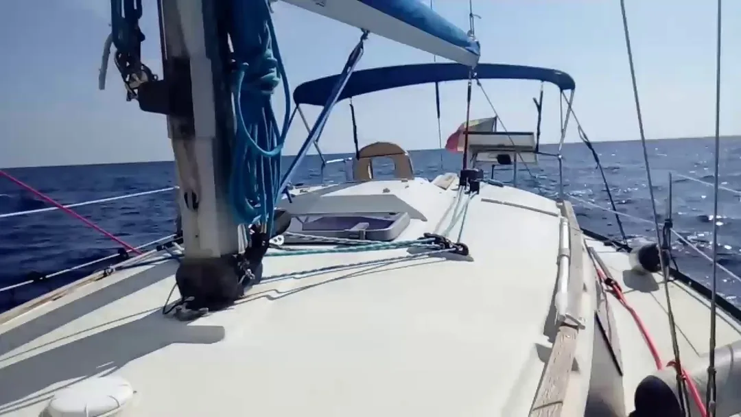 DUFOUR 3800 sailing