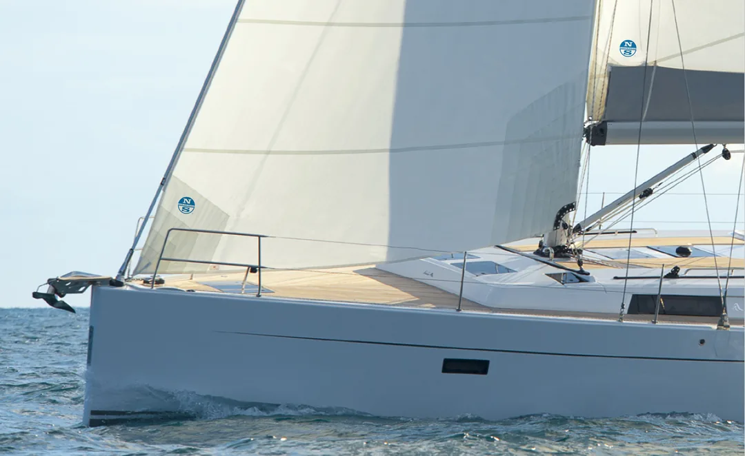 HANSE 445 sailing