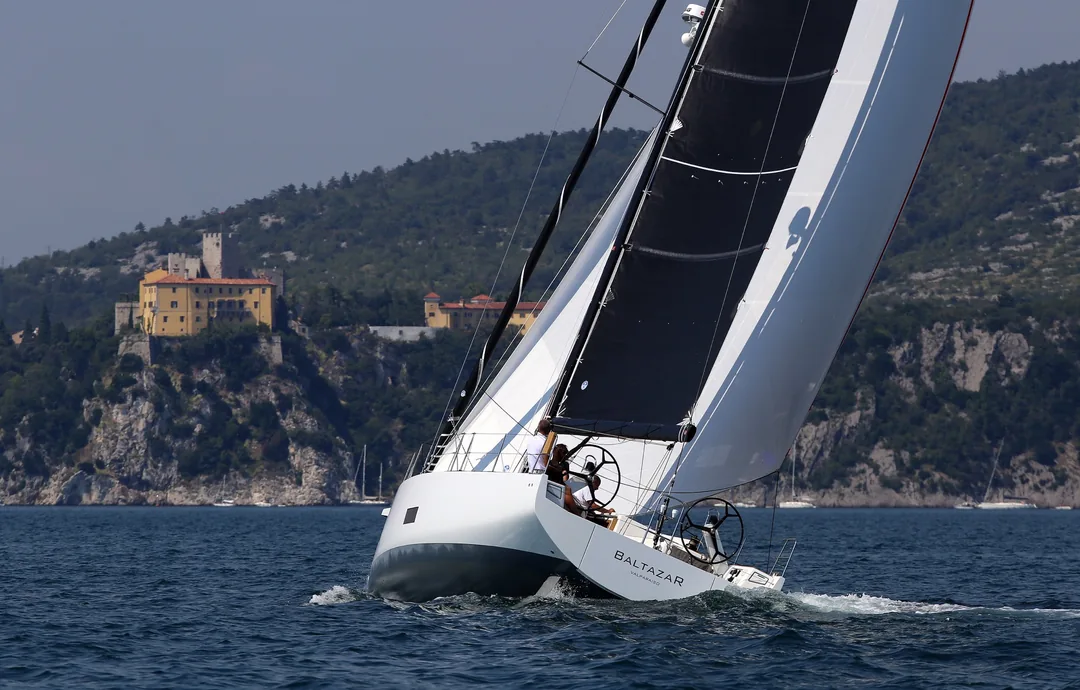 SOLARIS 44 sailing
