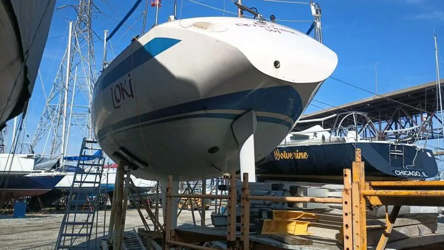 SWAN 39 sailing