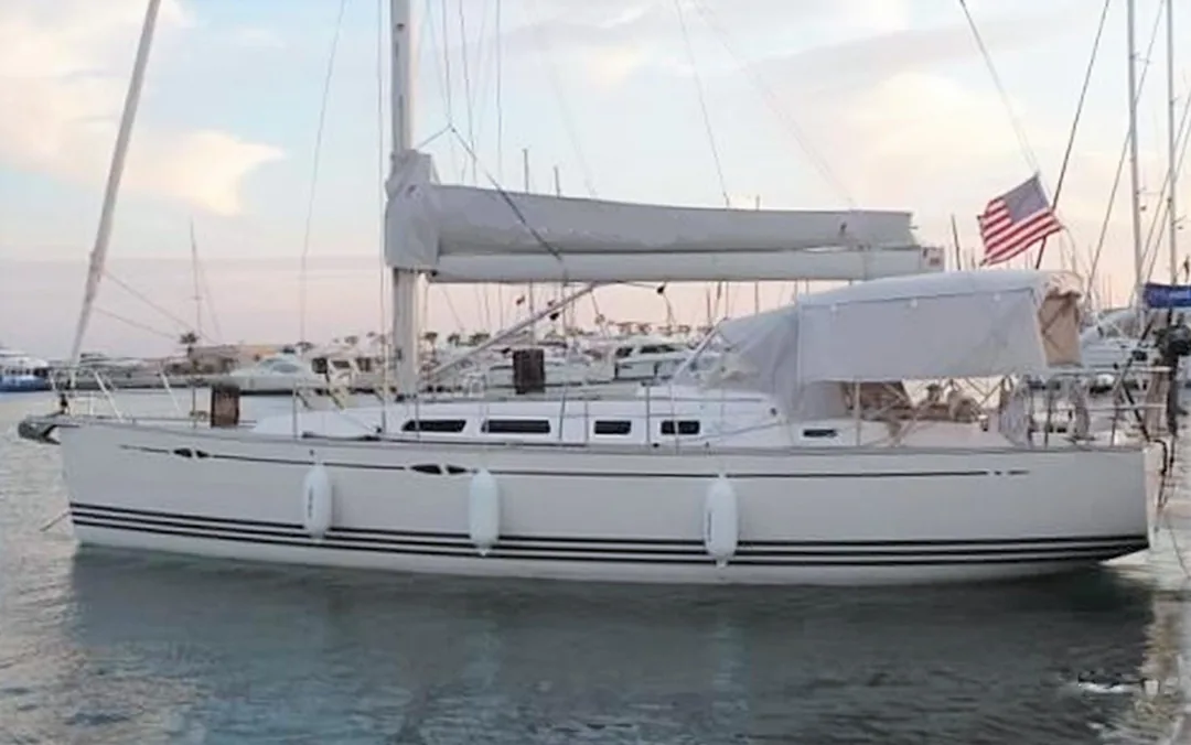 XC- 42 sailing