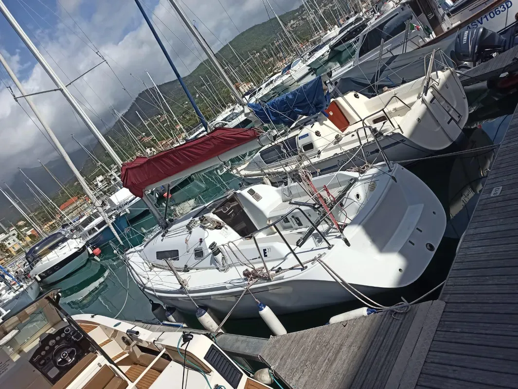 ESTE 31 sailing