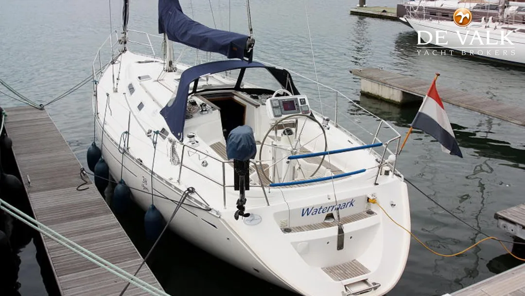 DUFOUR 38 CLASSIC sailing