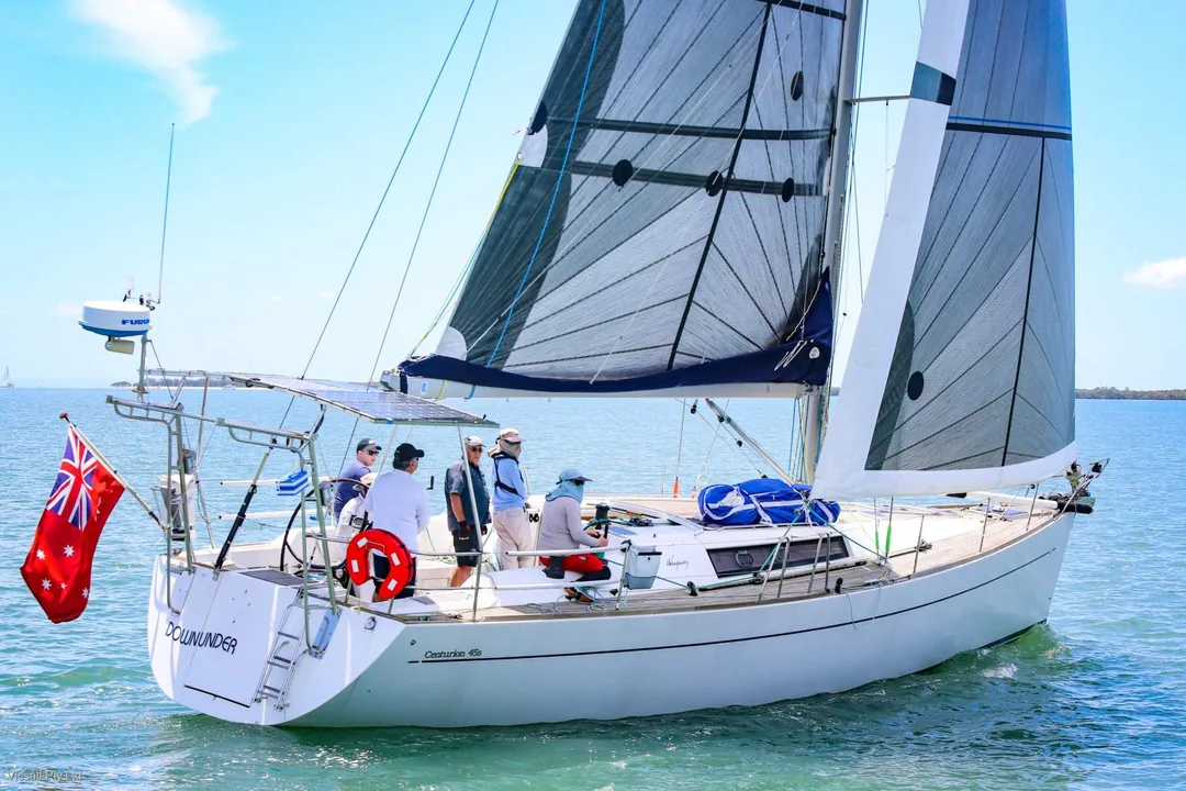 CENTURION 45 S sailing