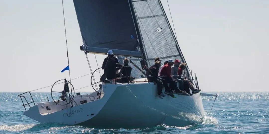 SYDNEY 43 GTS sailing