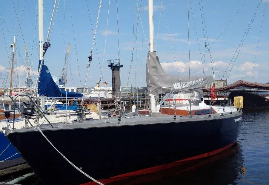 WAARSCHIP 1220 sailing