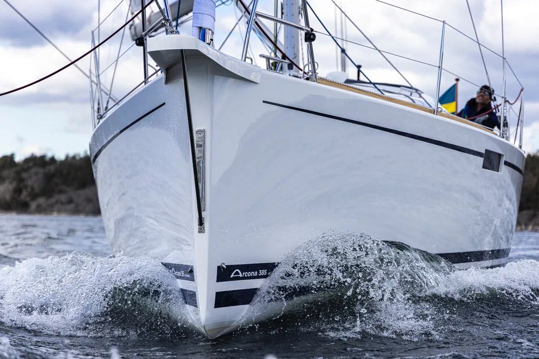 ARCONA 385 sailing