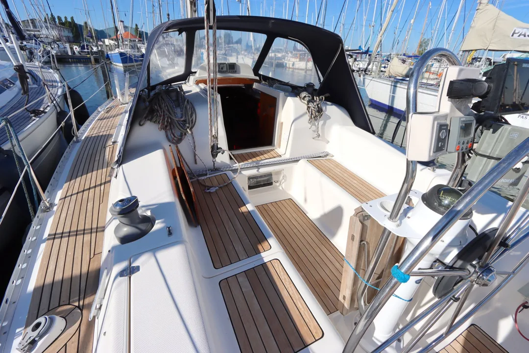 ELAN 362 sailing