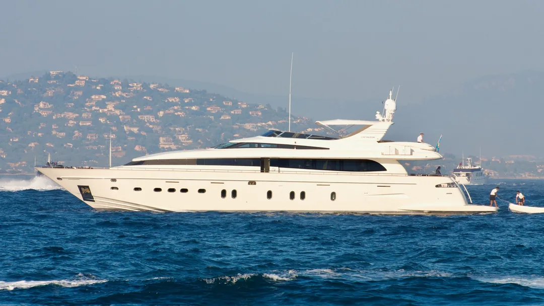 CANADOS 33 sailing
