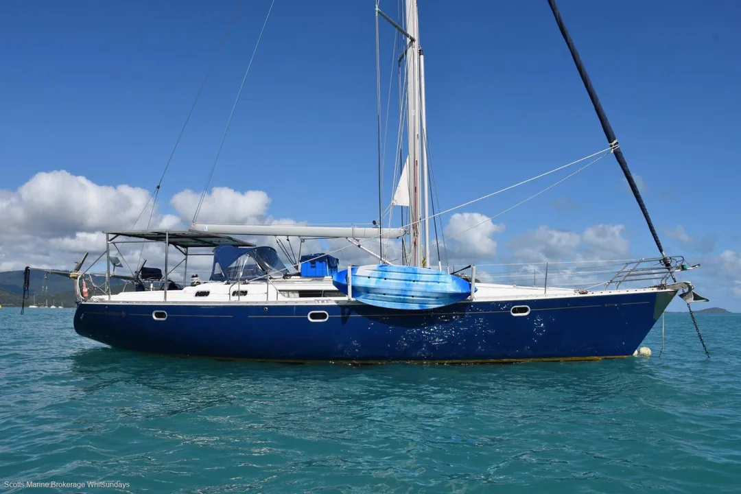 SUN ODYSSEY 45.2 sailing