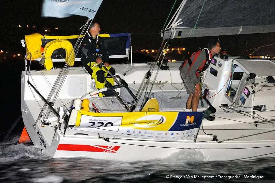 J 11S sailing