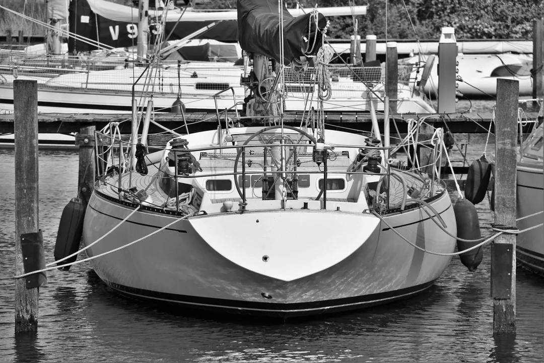 STANDFAST 40S sailing