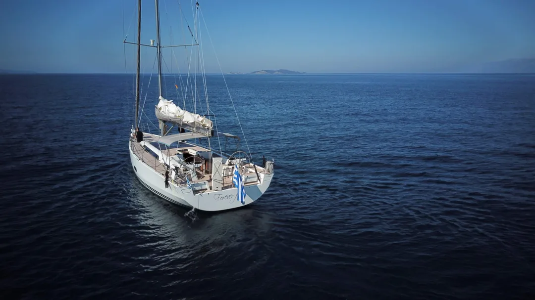 SOLARIS 47 sailing