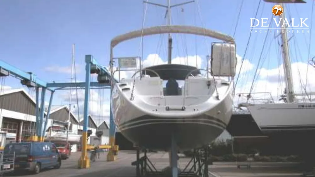 SUN ODYSSEY 52.2 sailing