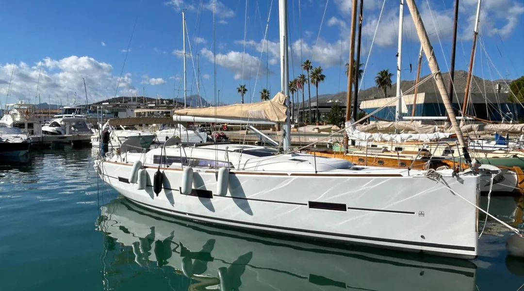 410 GL sailing