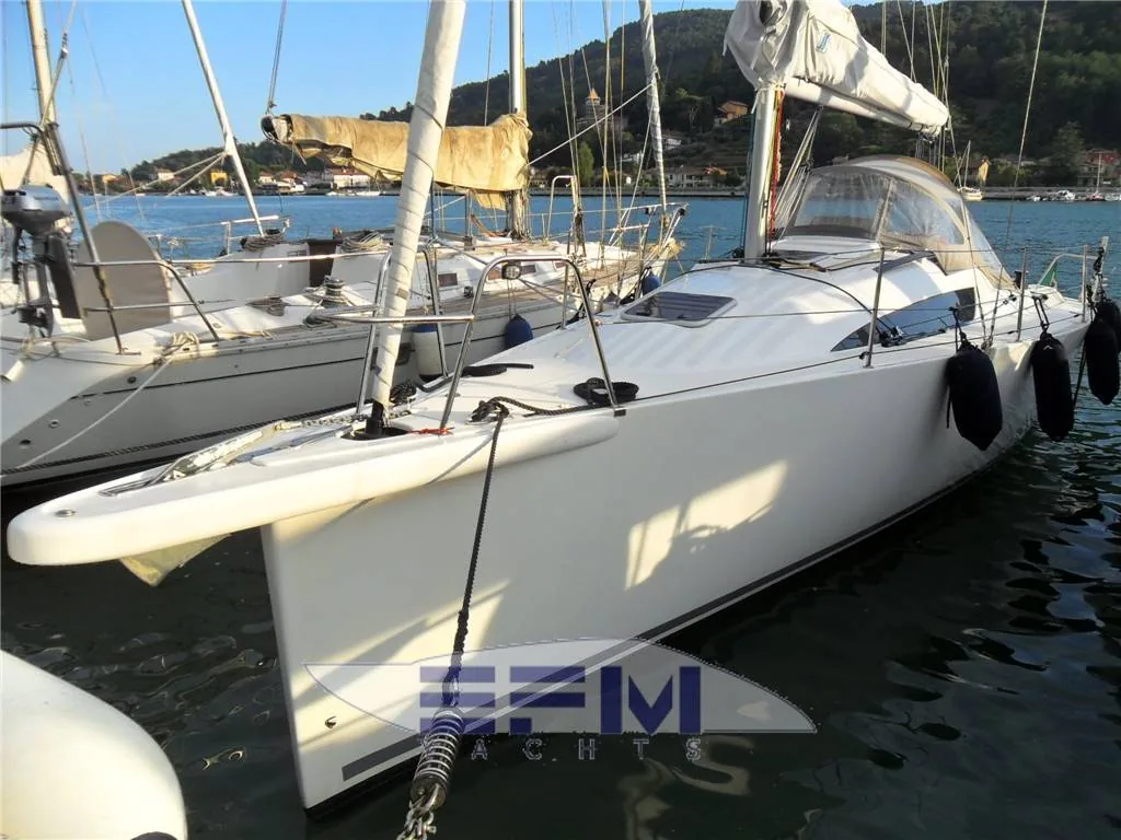 COMET 31 S sailing