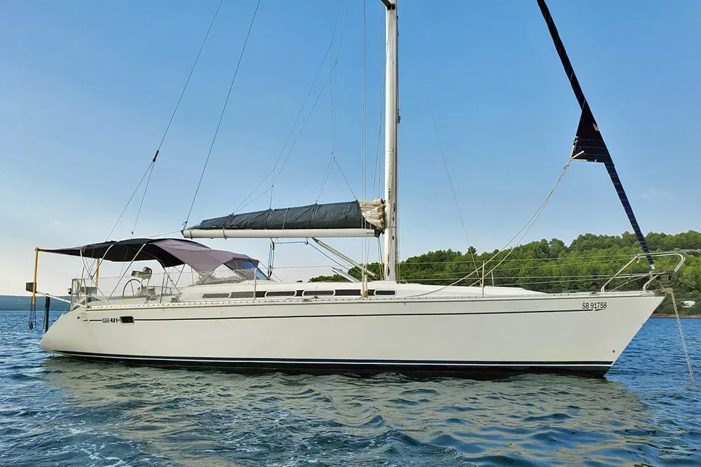 ELAN 431 sailing