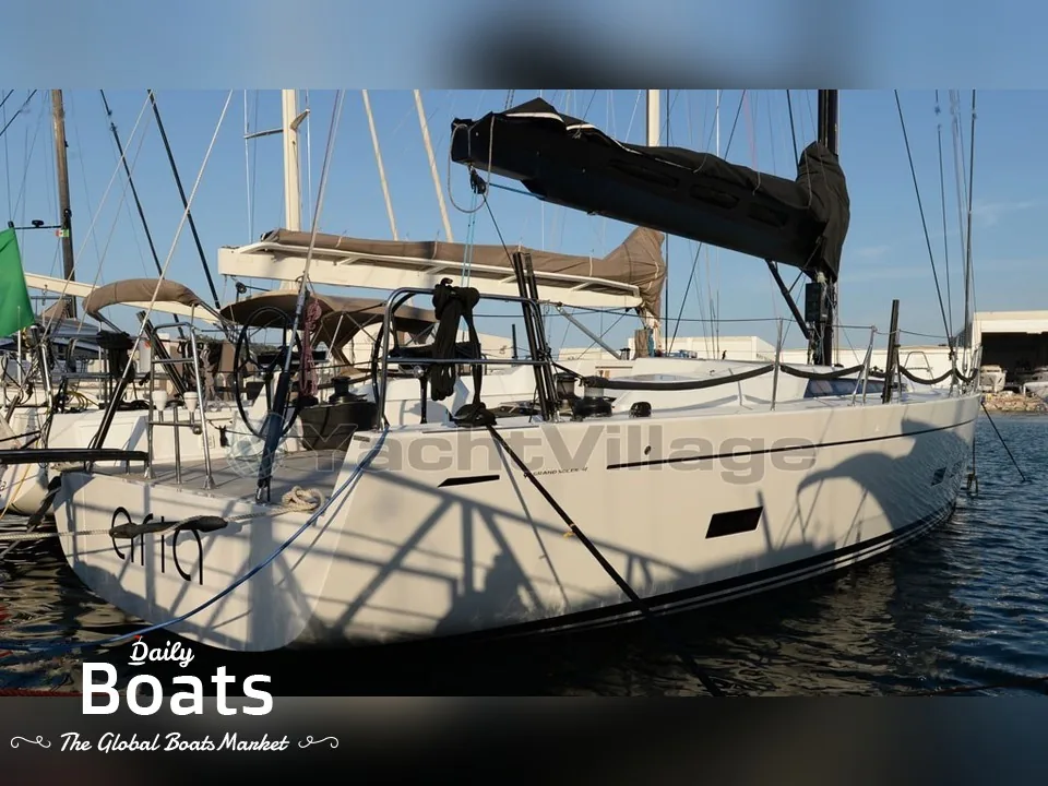 GRAND SOLEIL 48 sailing