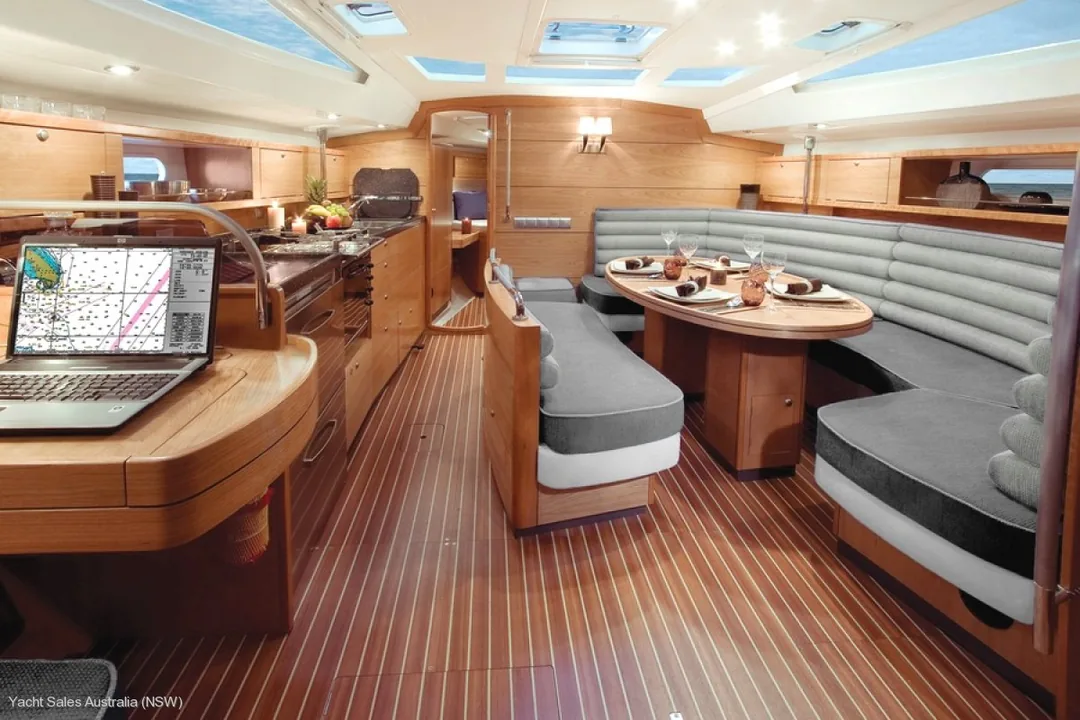 DELPHIA 47 sailing