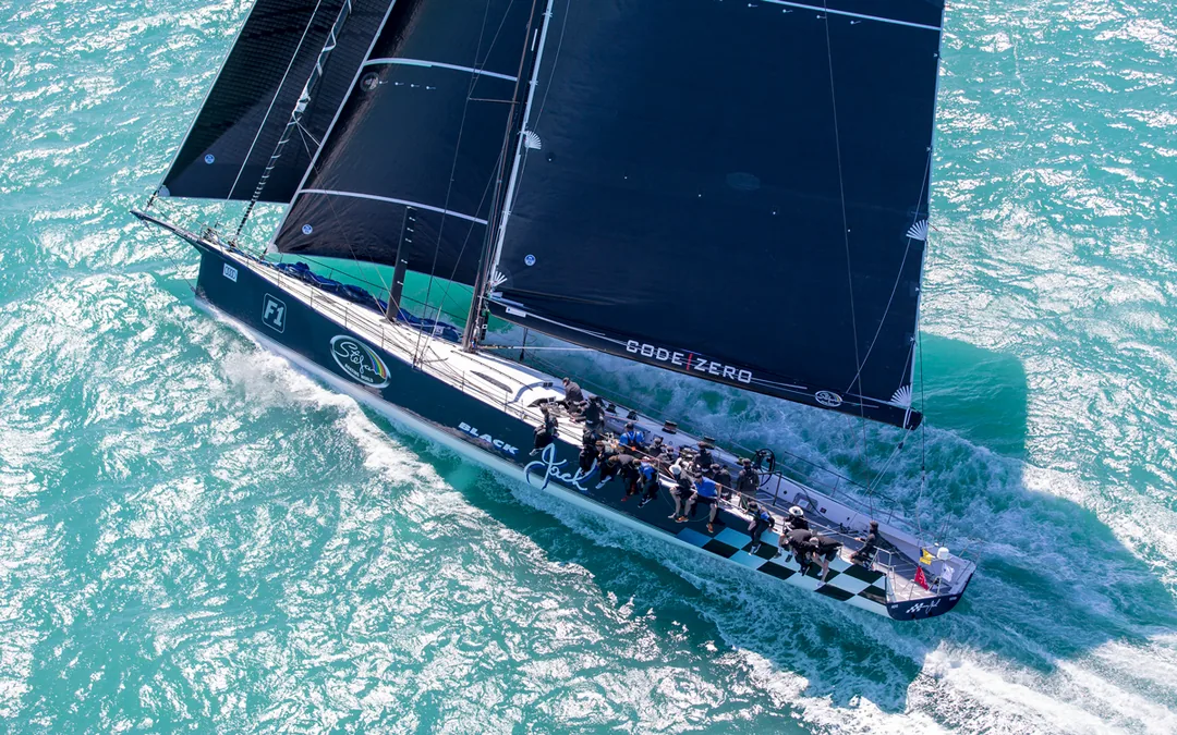 SUPER MAXI sailing