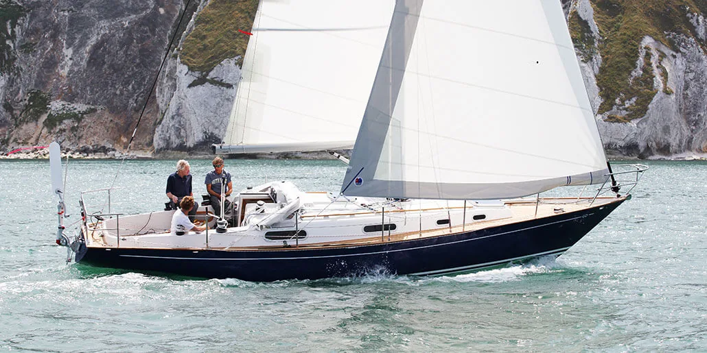 CONTESSA 32 sailing