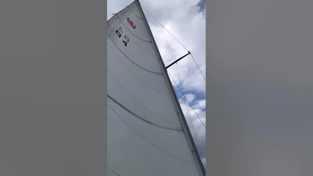 DUFOUR 29 sailing