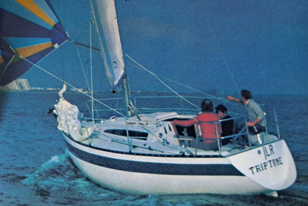 TRIDENT 80 sailing