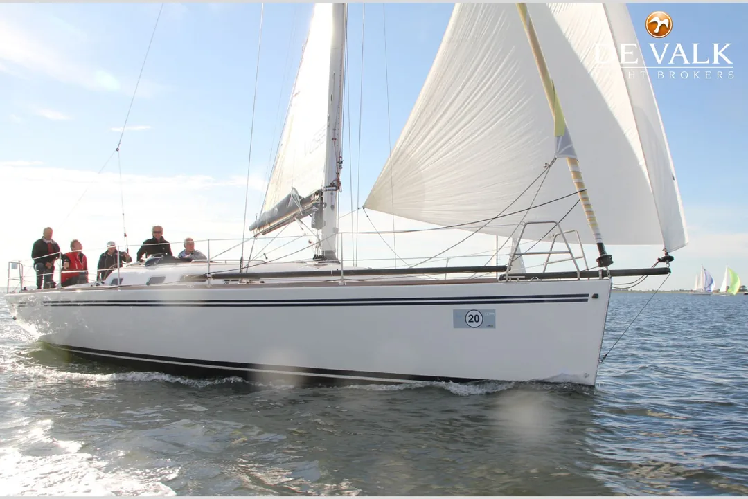 PRONAVIA 38 sailing