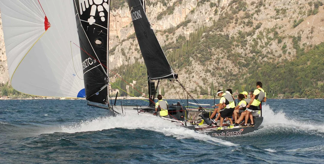 ICE33 sailing