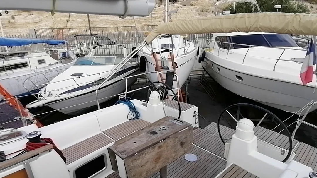375 GL sailing