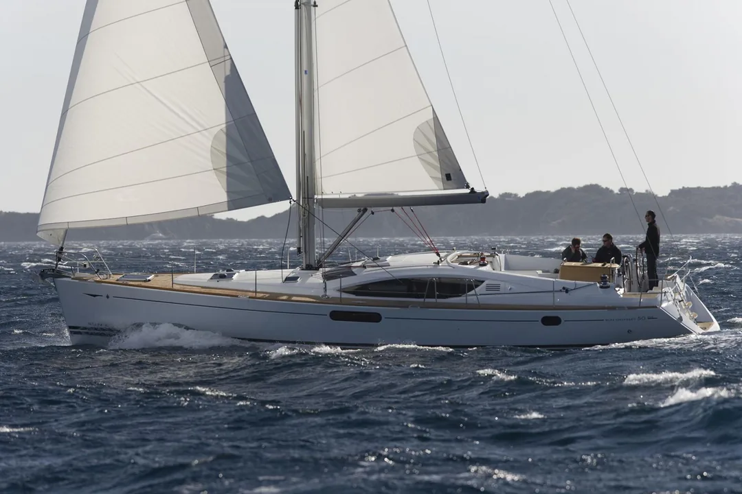SUN ODYSSEY 50 DS sailing