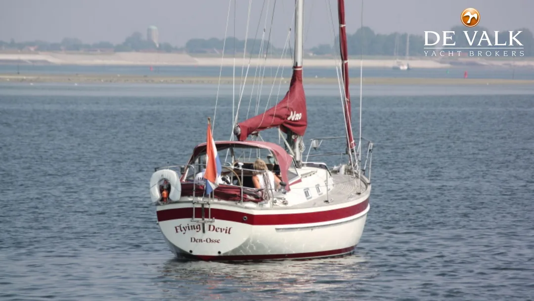 NAJAD 320 sailing