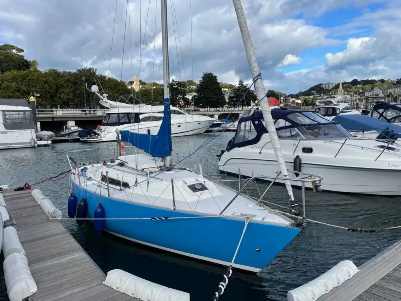 CATCH 22 sailing