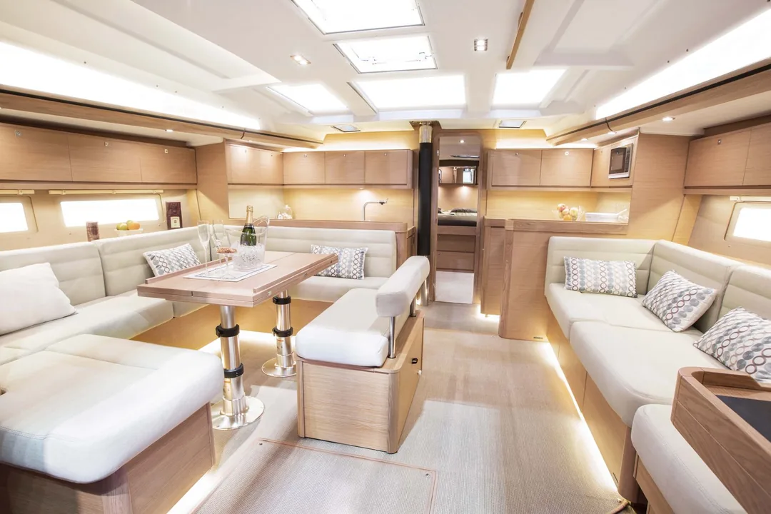 DUFOUR 512 GL sailing