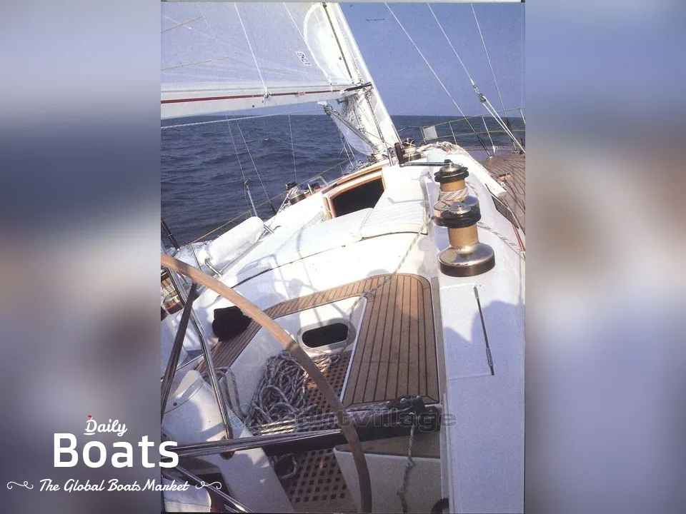 PHOENIX sailing