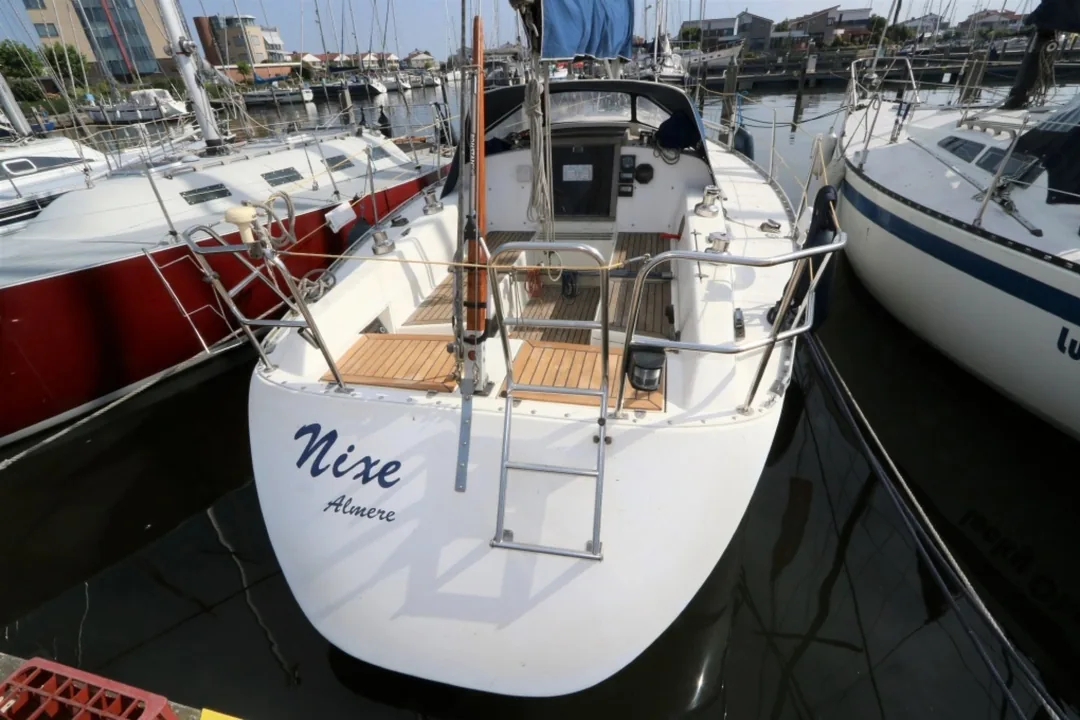 IMPALA 33 sailing