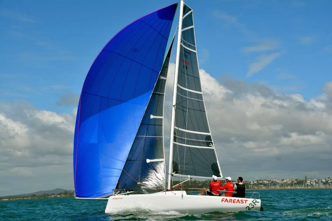 FAREAST 23R sailing