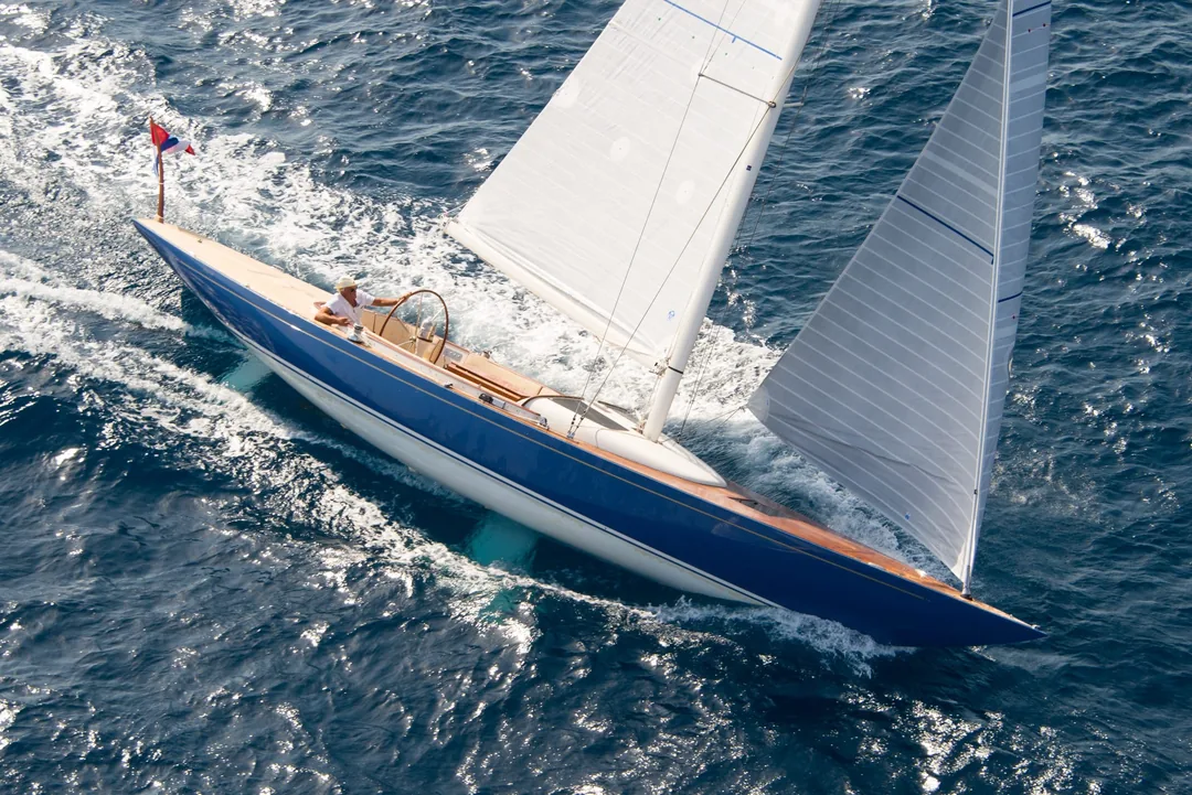 EAGLE 44 sailing