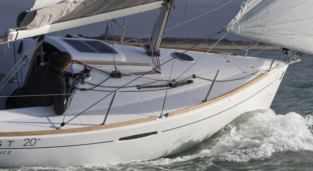 FIRST 20 sailing