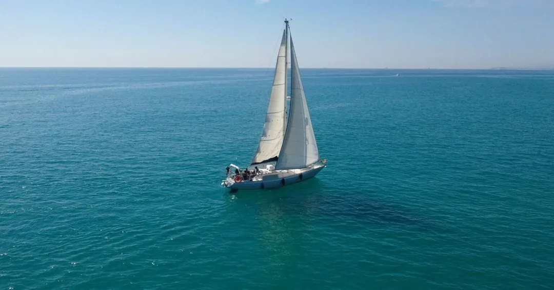 NORAY 38 sailing
